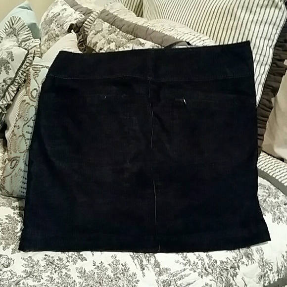 Corduroy skirt - Picture 3 of 5